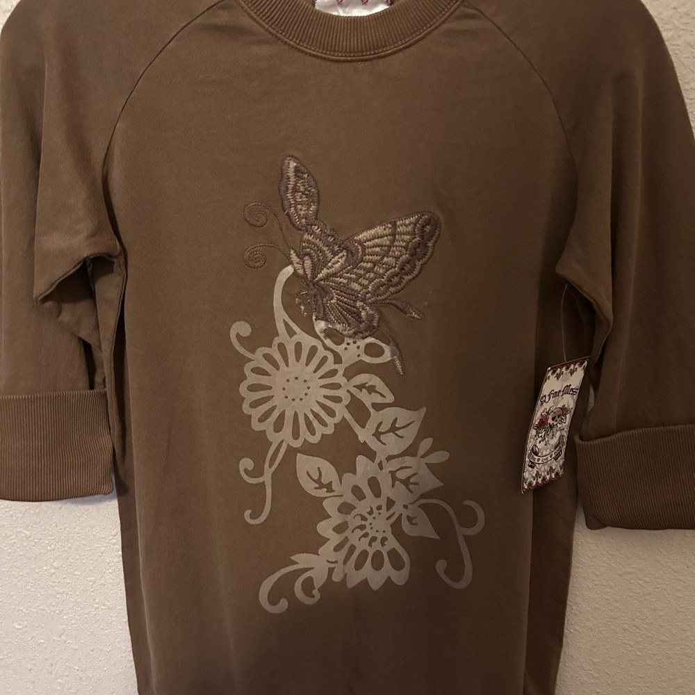 Ladies, heavy embroidered Butterfly Shirt medium